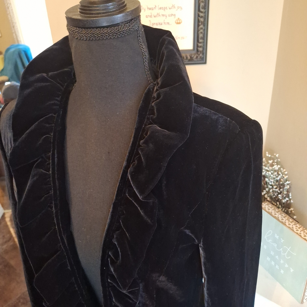 Elegant Black Velvet Women's Blazer Jacket 6 - Picture 7 of 16